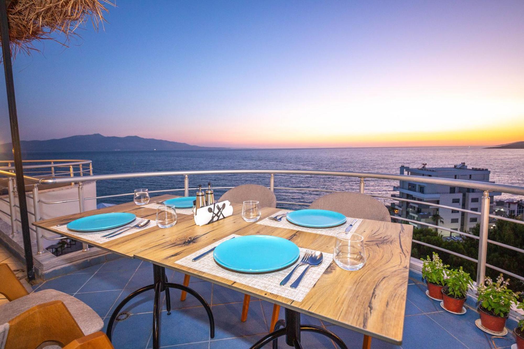 Hotel Sea Breeze Sarandë 外观 照片